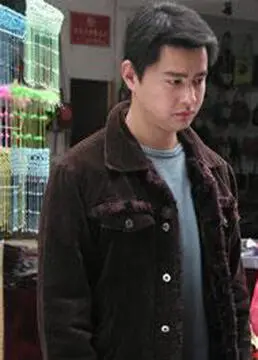 《莲花岛》：一段禁锢在小岛上的青涩初恋，时代洪流下的悲歌，献给所有无法言说的爱